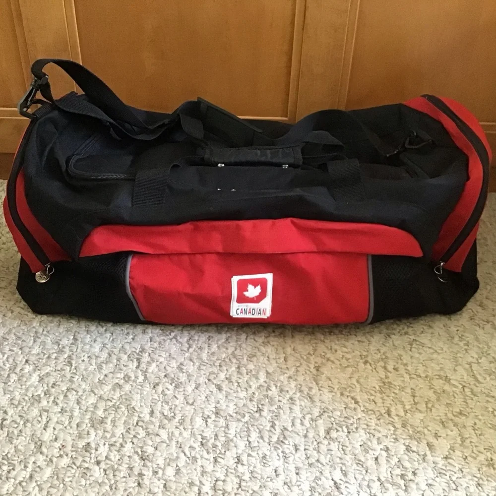 Molson Canadian Large Duffel Bag - Picture 1 of 6